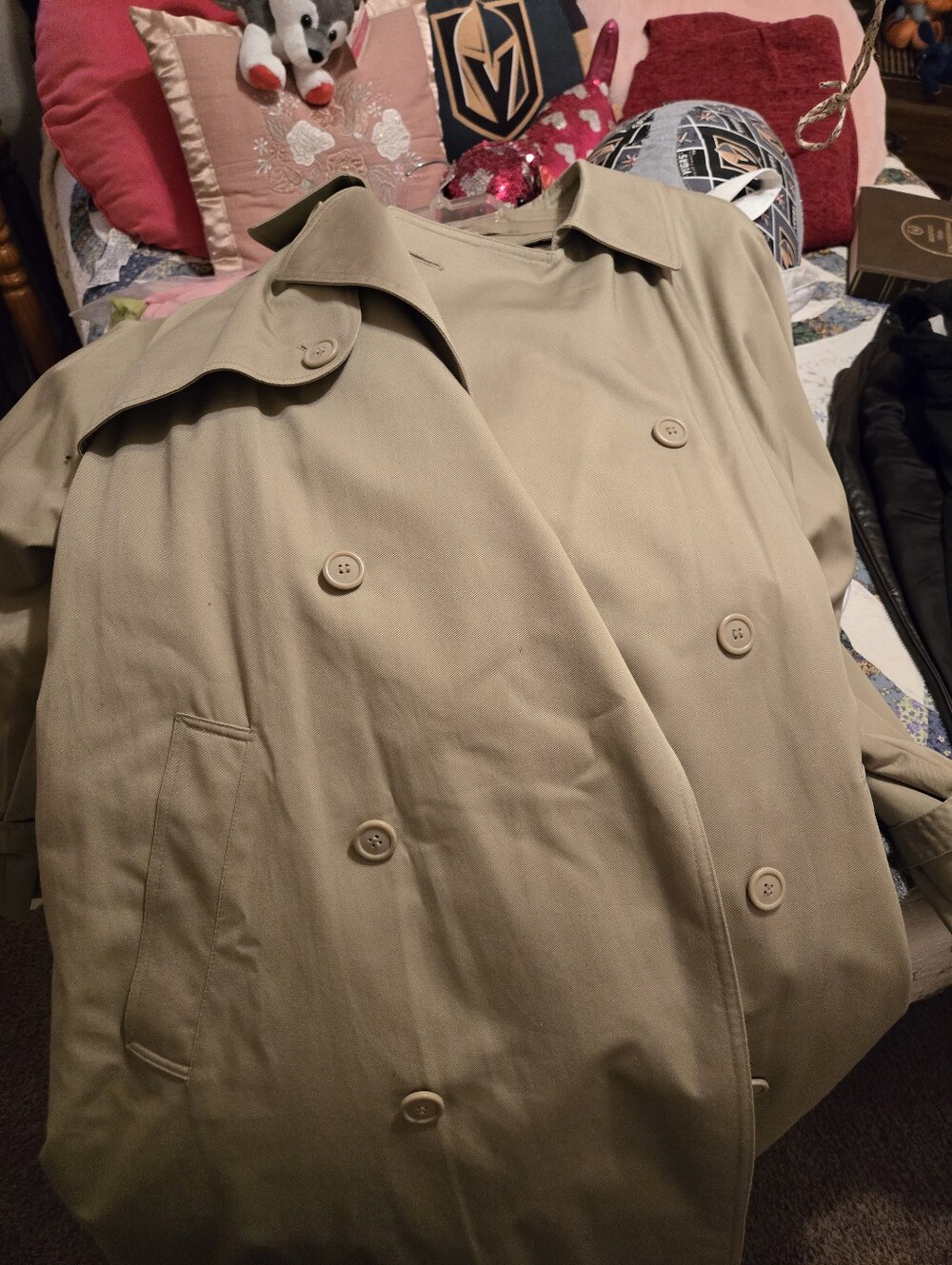Classic Double-Breasted Trench Coat in Khaki